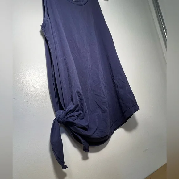 Lululemon Athletica To The Point Knotted Hip Tank Size Medium - Picture 2 of 8